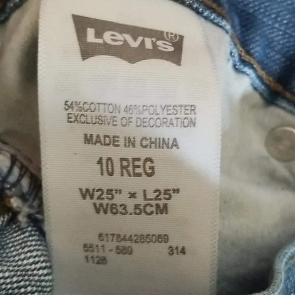 Levi's‎ Cutoffs distressed shorts size 10